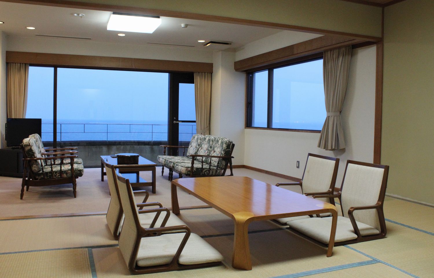 Isozaki Onsen Hotel New Hakuaki